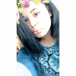 Meet your Posher, Alma